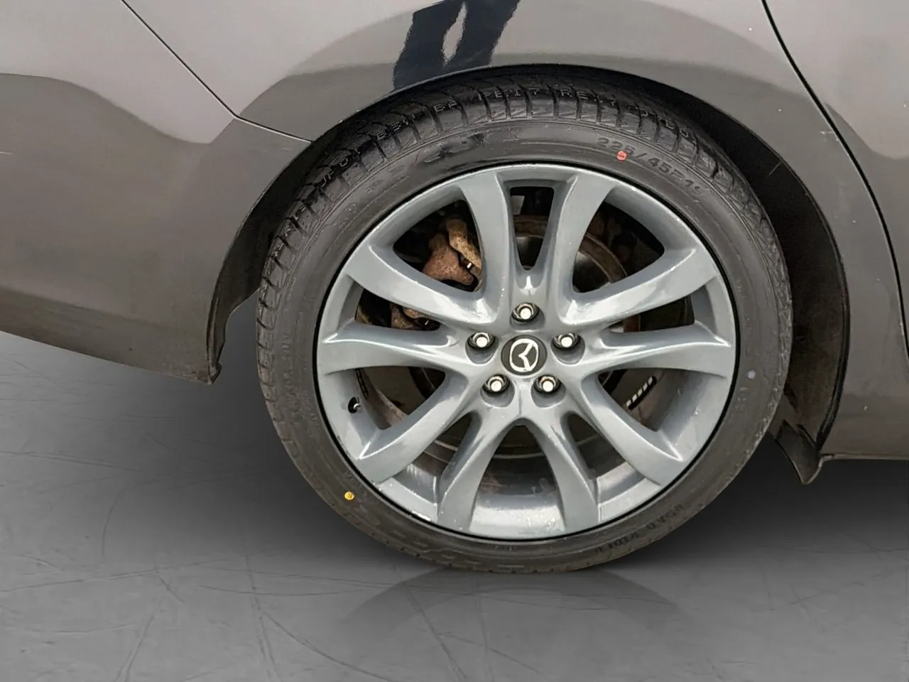 Vehicle image 30