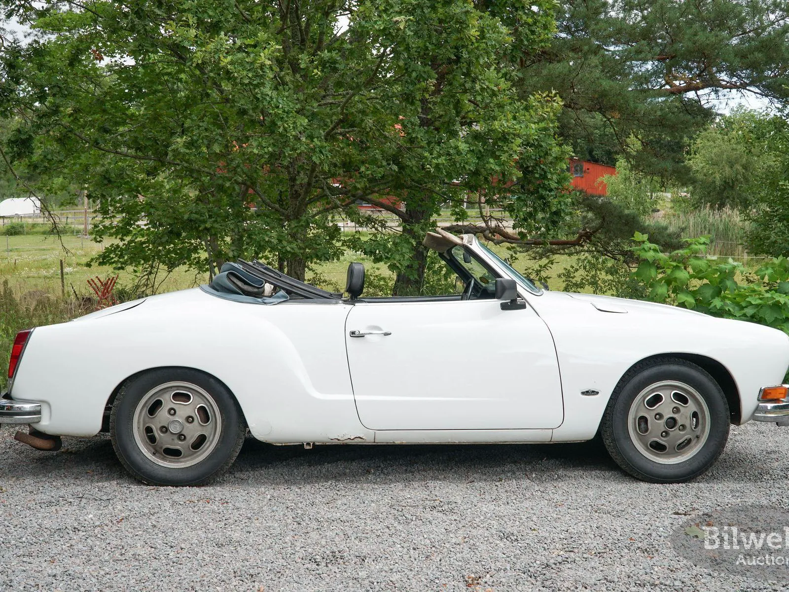 Vehicle image 34