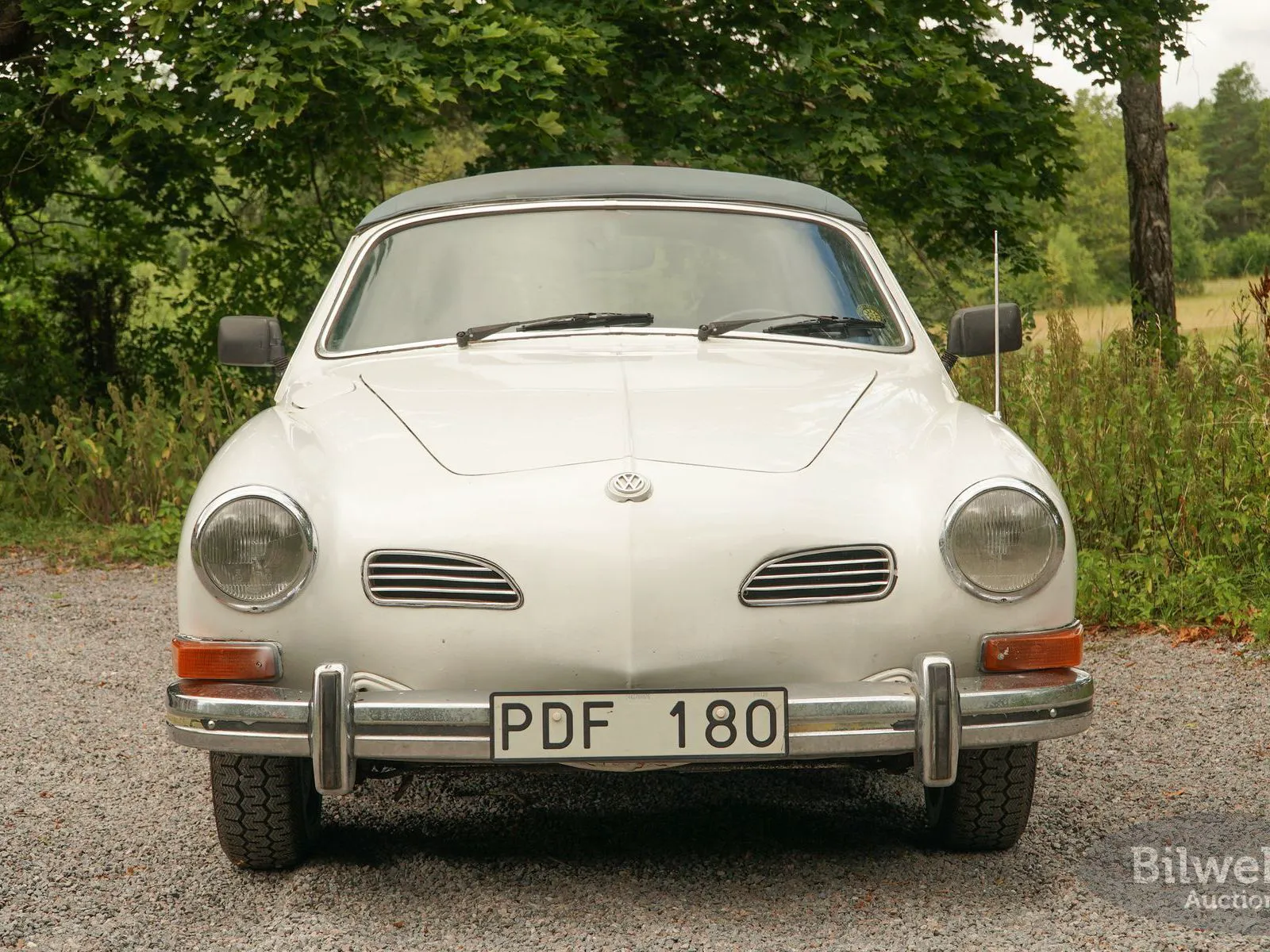 Vehicle image 27