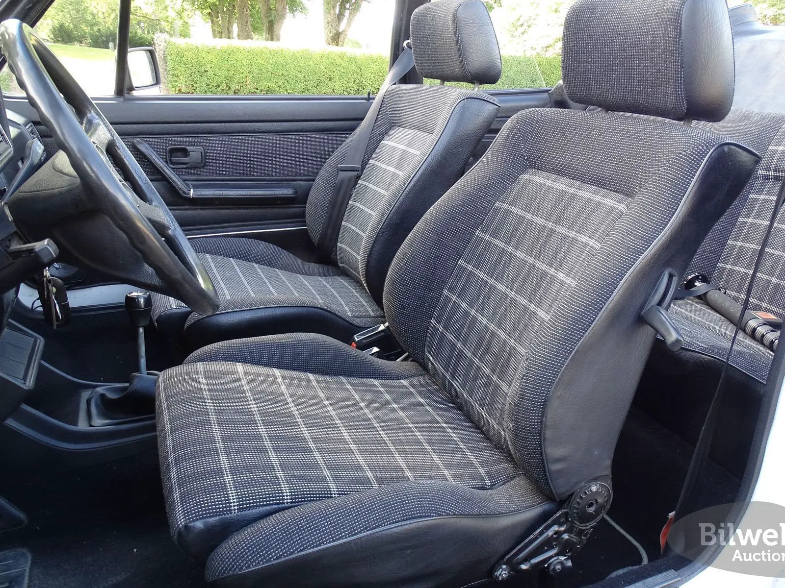 Vehicle image 31