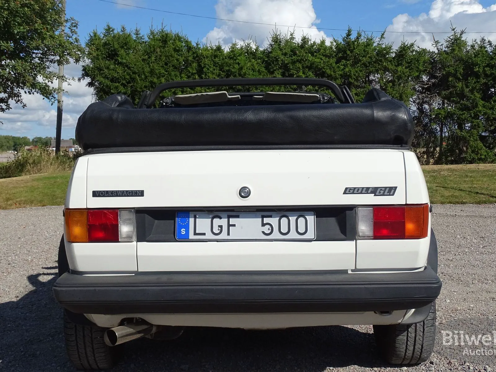 Vehicle image 21