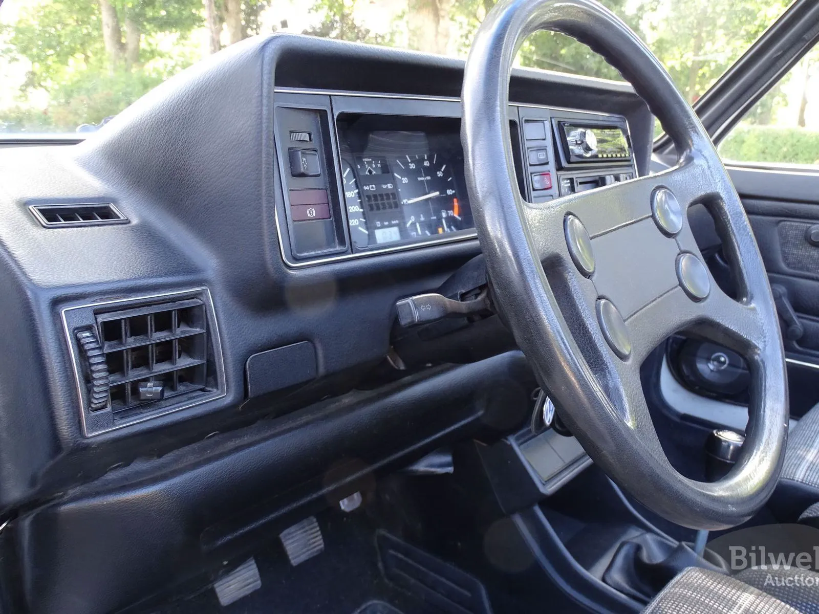 Vehicle image 36