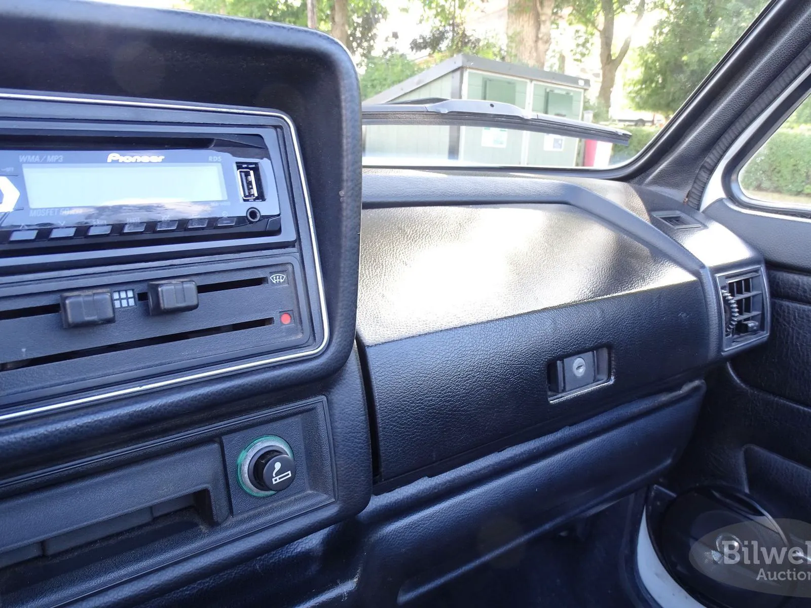 Vehicle image 39