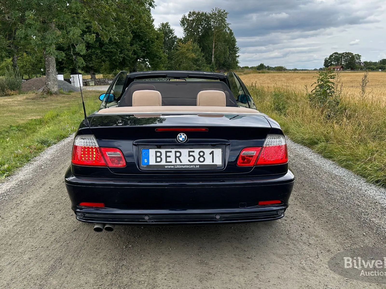 Vehicle image 28
