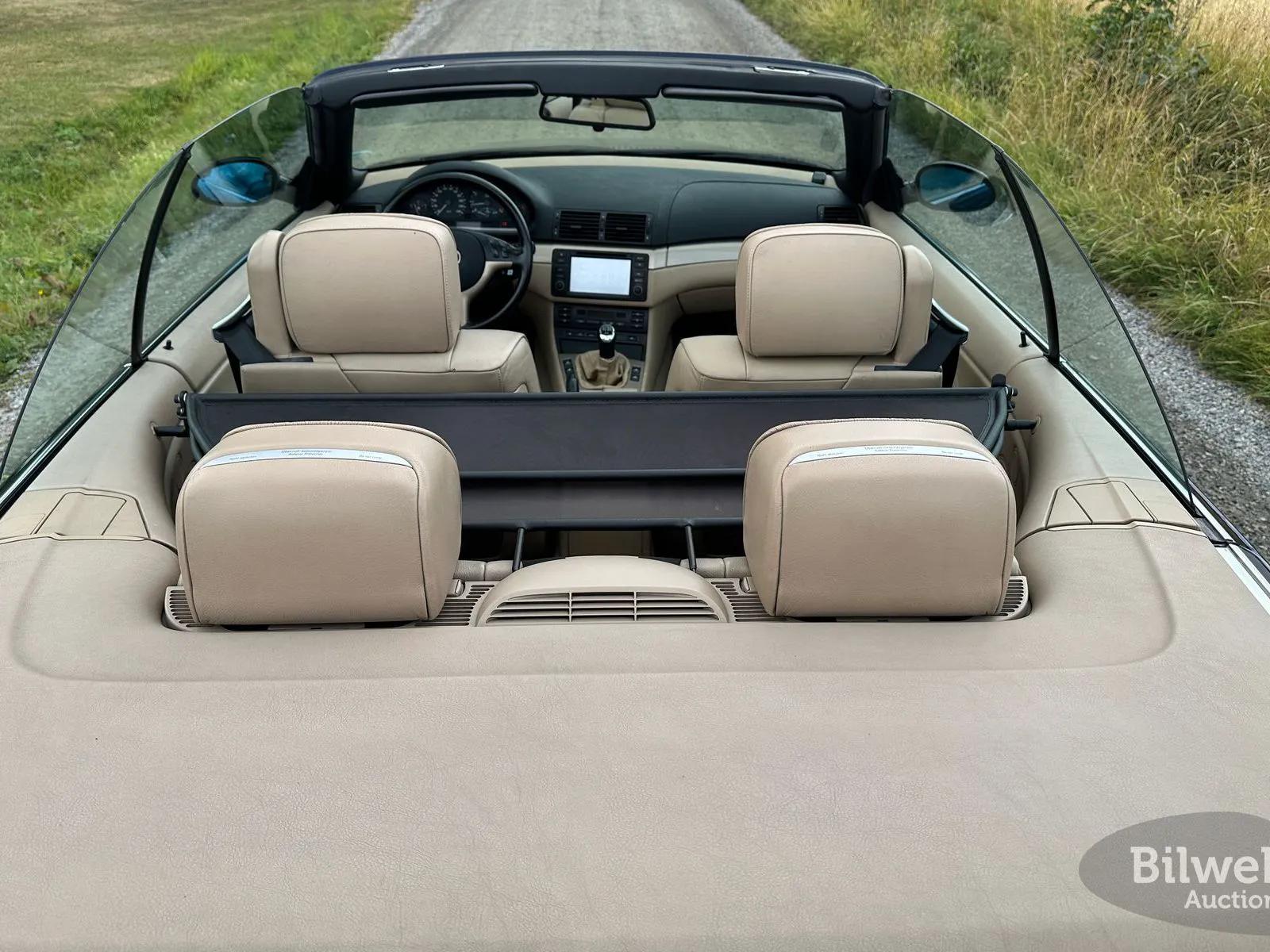 Vehicle image 33