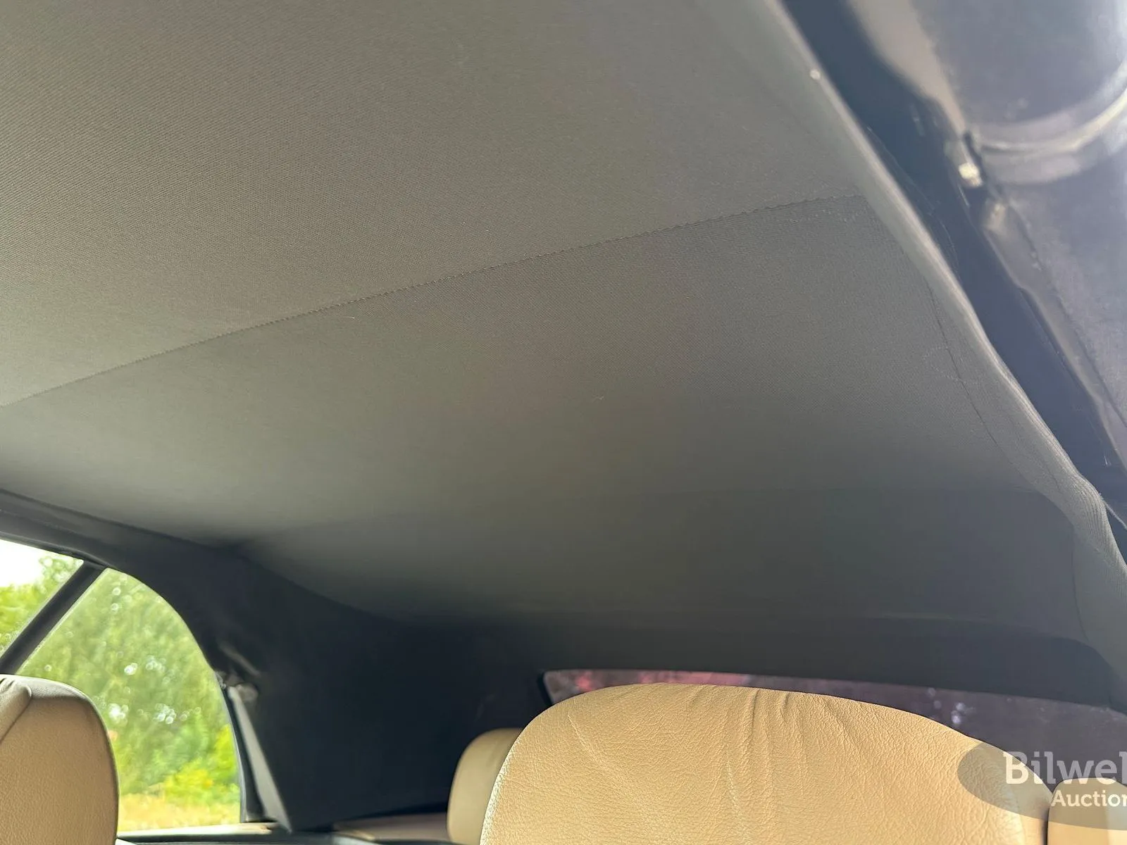 Vehicle image 60