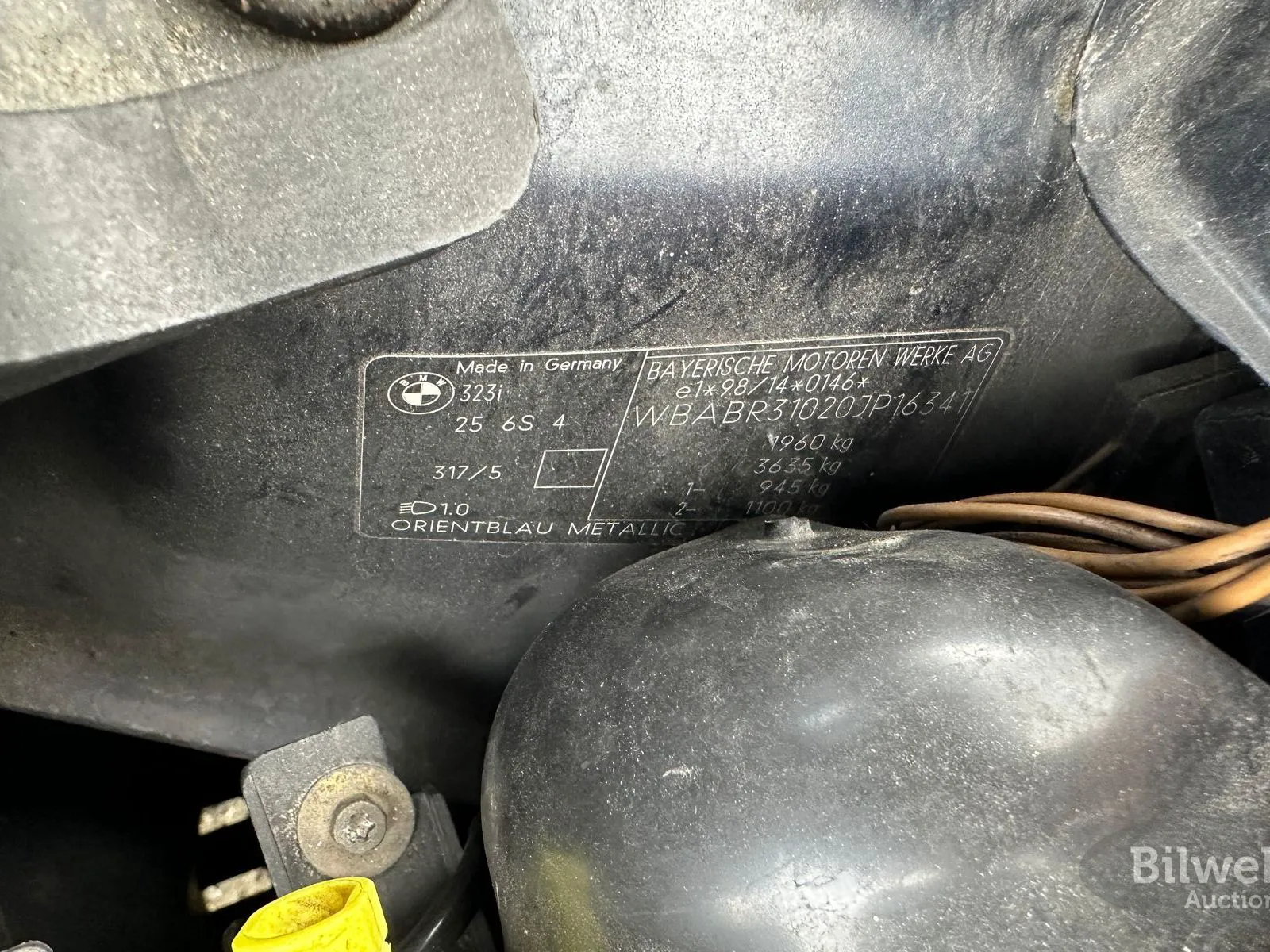 Vehicle image 25