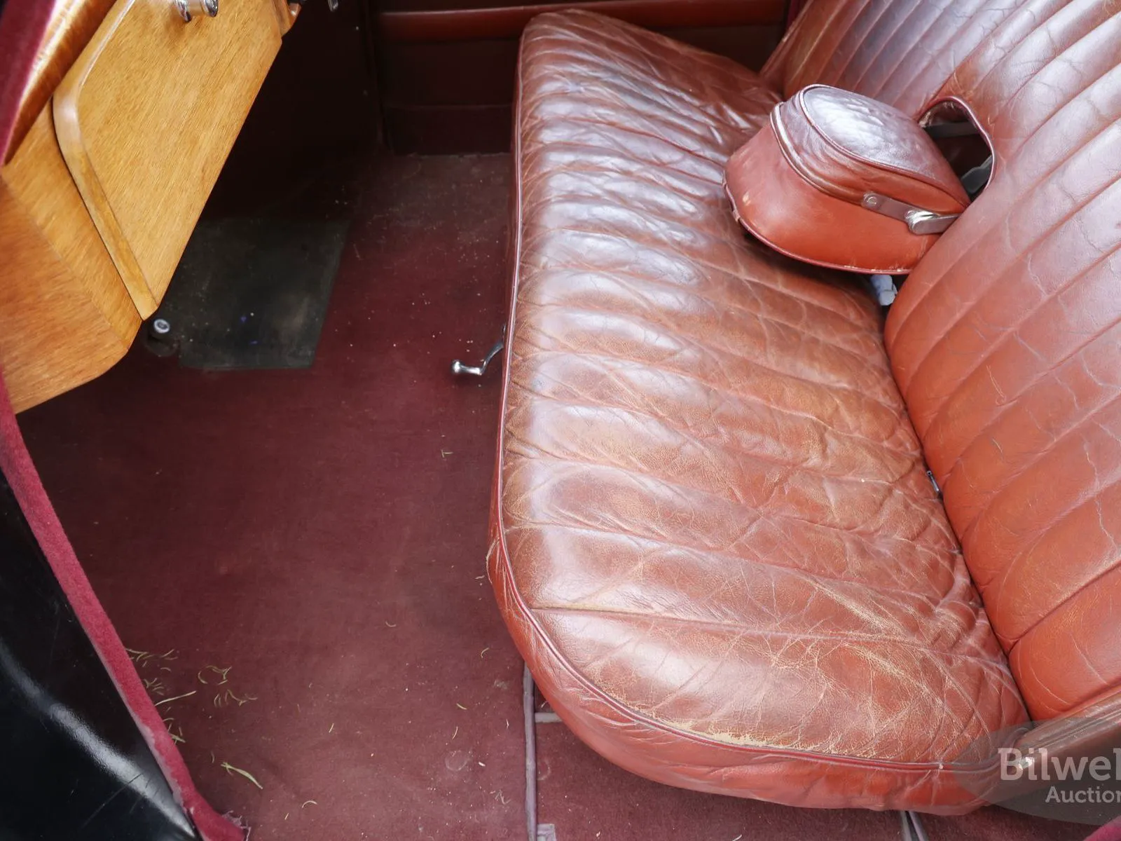 Vehicle image 35