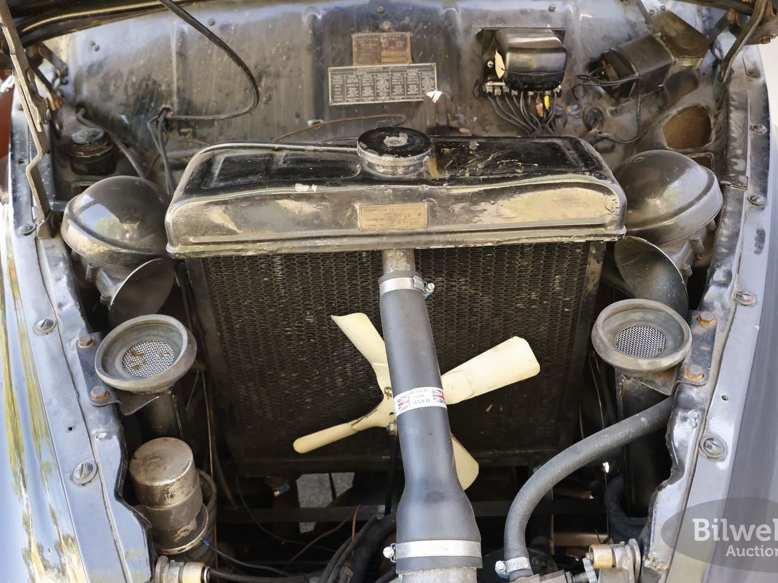 Vehicle image 21