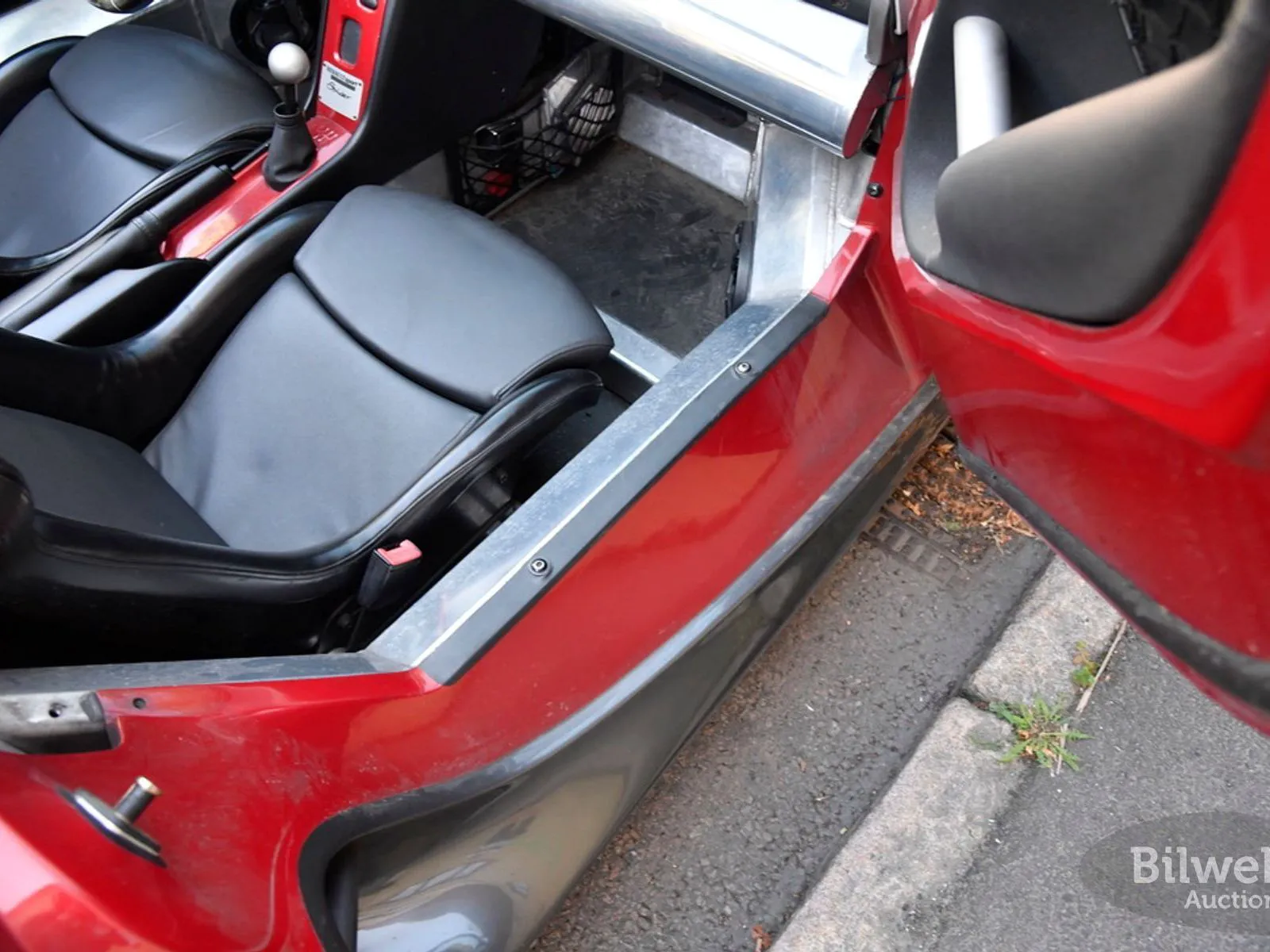 Vehicle image 22