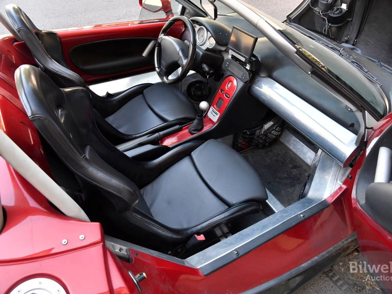 Vehicle image 21