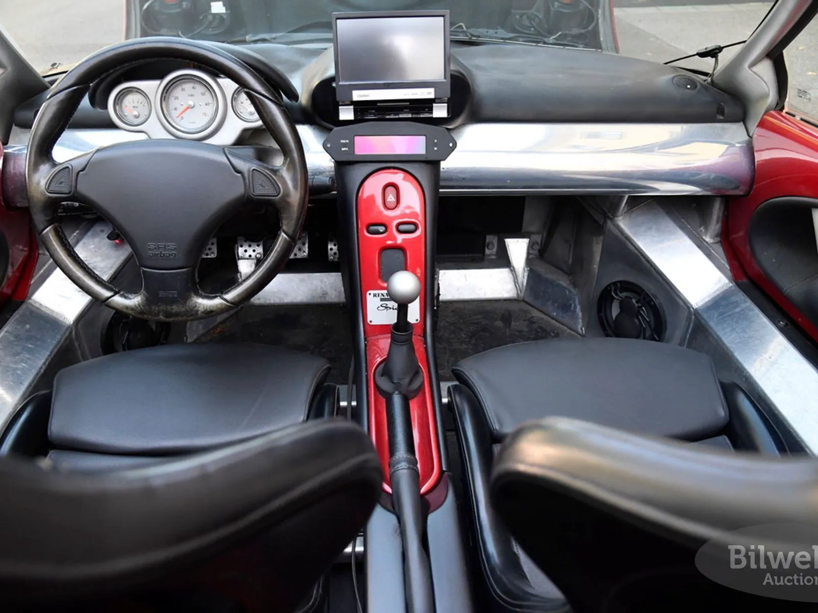 Vehicle image 16