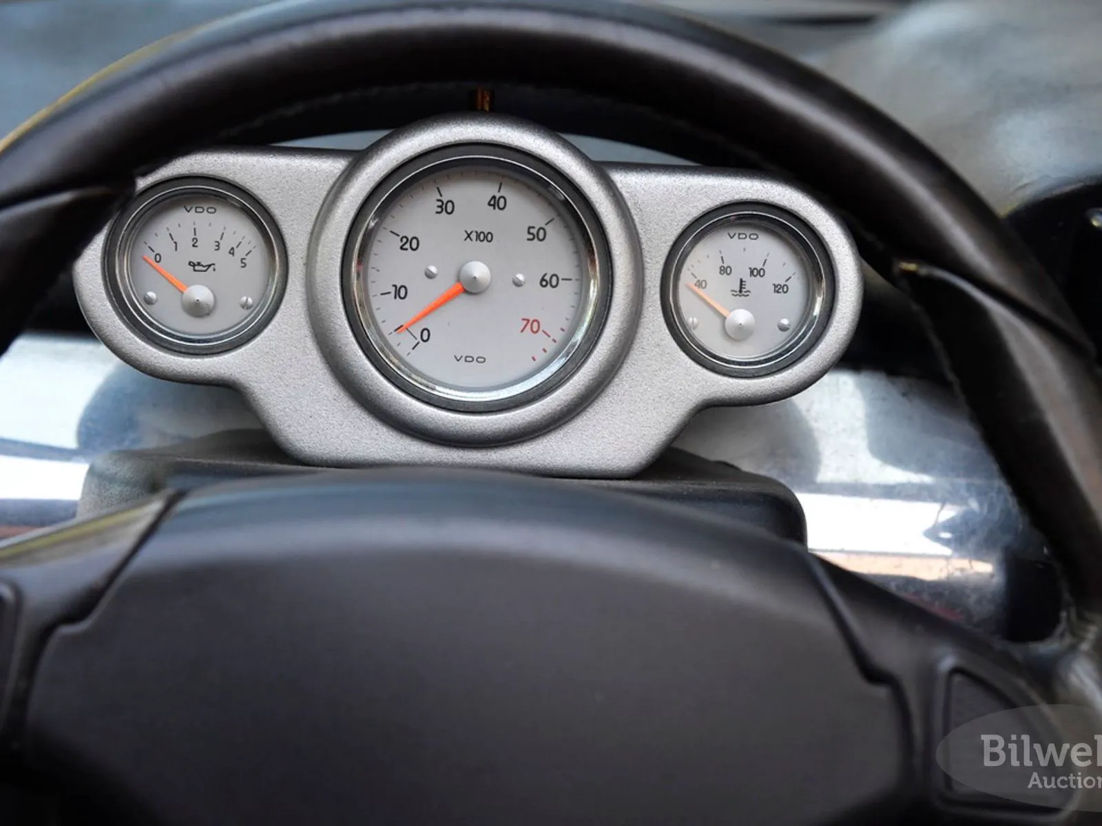 Vehicle image 23