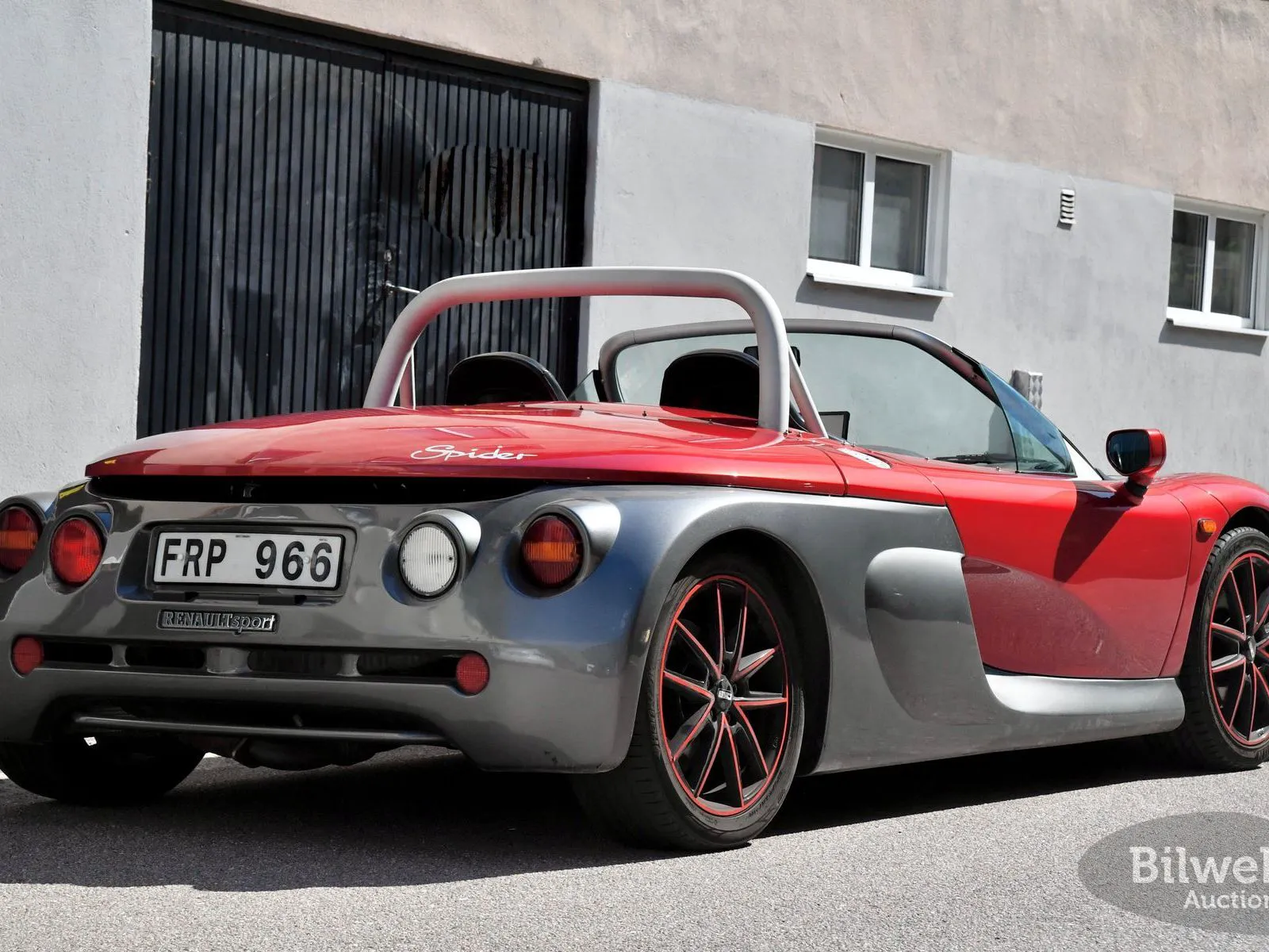 Vehicle image 5