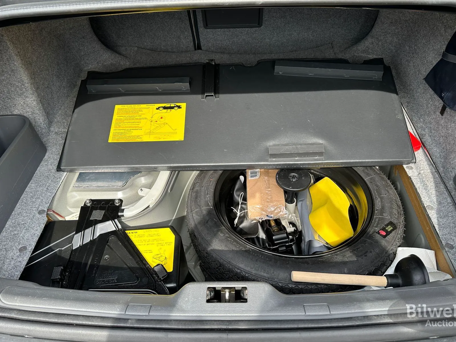 Vehicle image 33