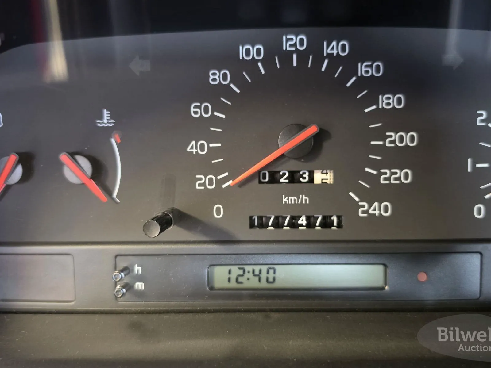 Vehicle image 36