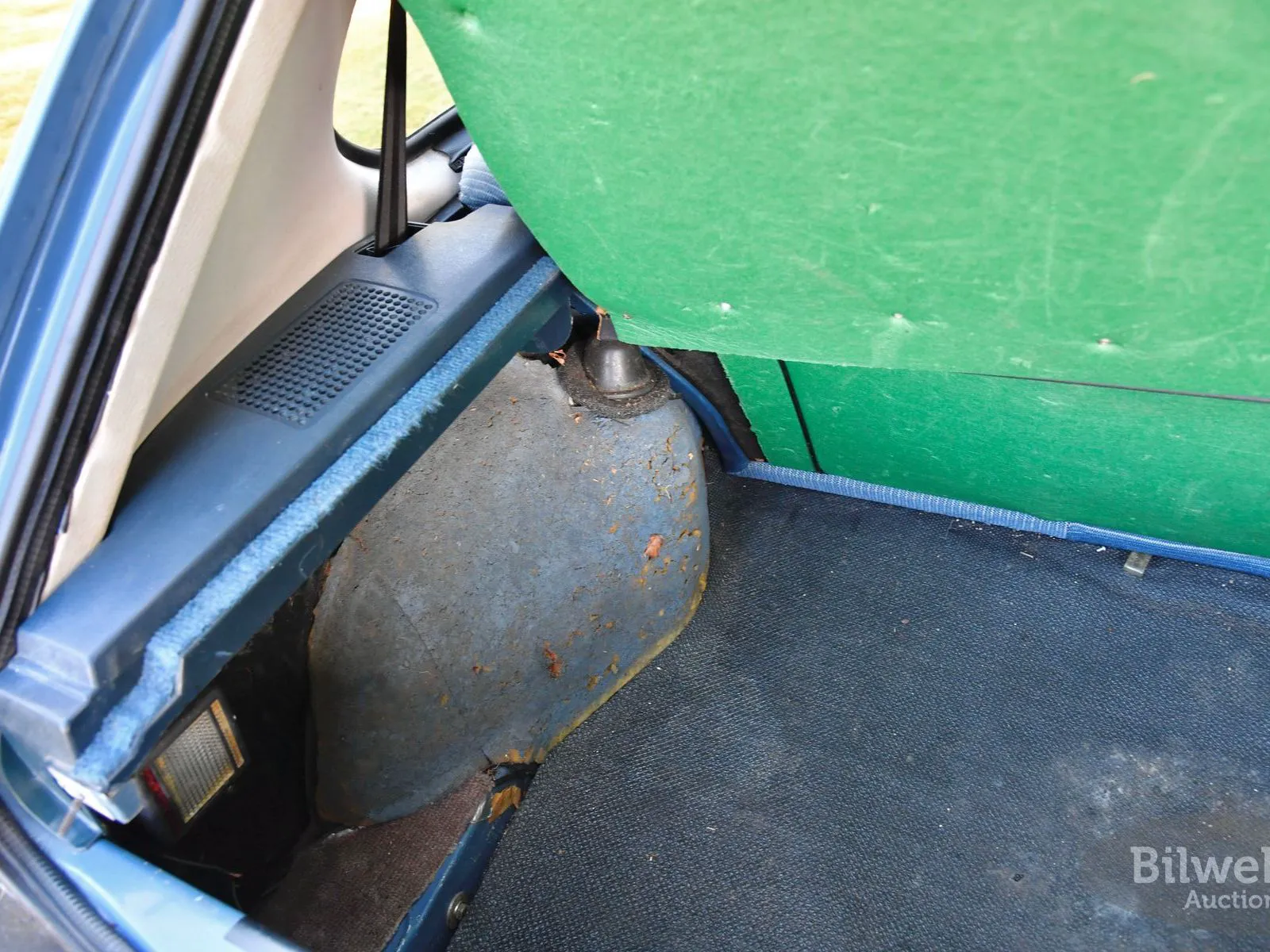 Vehicle image 39