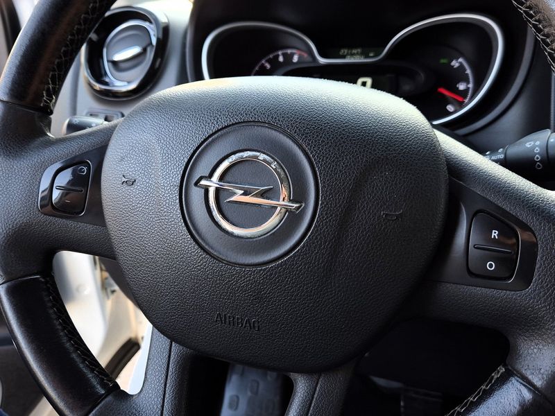 Opel Vivaro bild 18