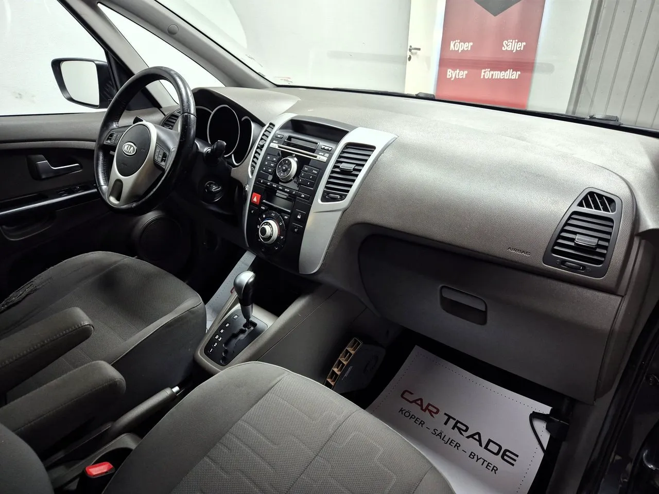 Vehicle image 18