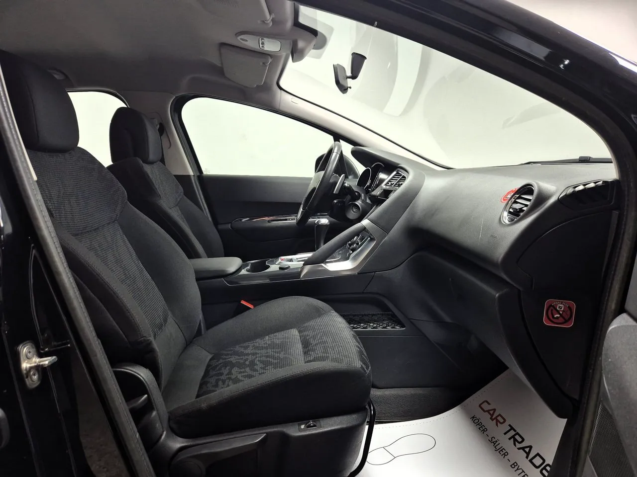 Vehicle image 21