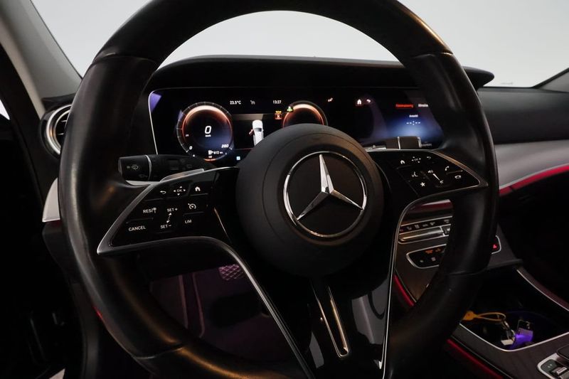 Mercedes E300 bild 17