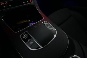 Mercedes E300 bild 23