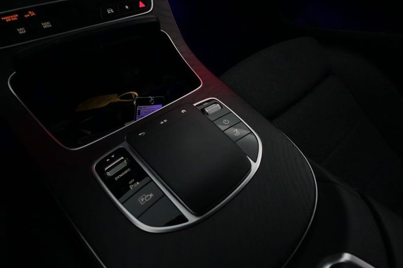Mercedes E300 bild 23