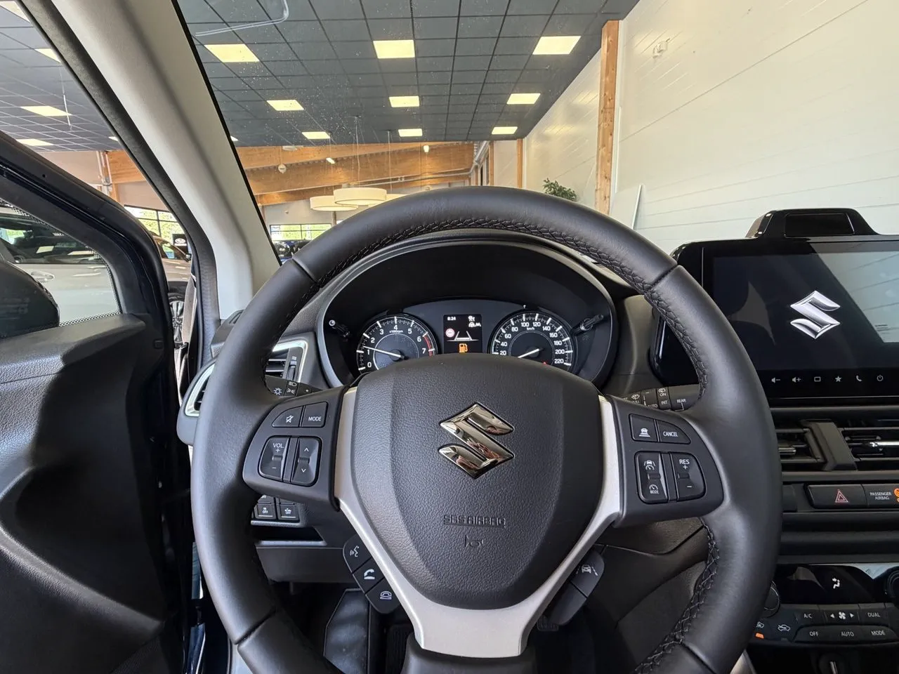 Vehicle image 13