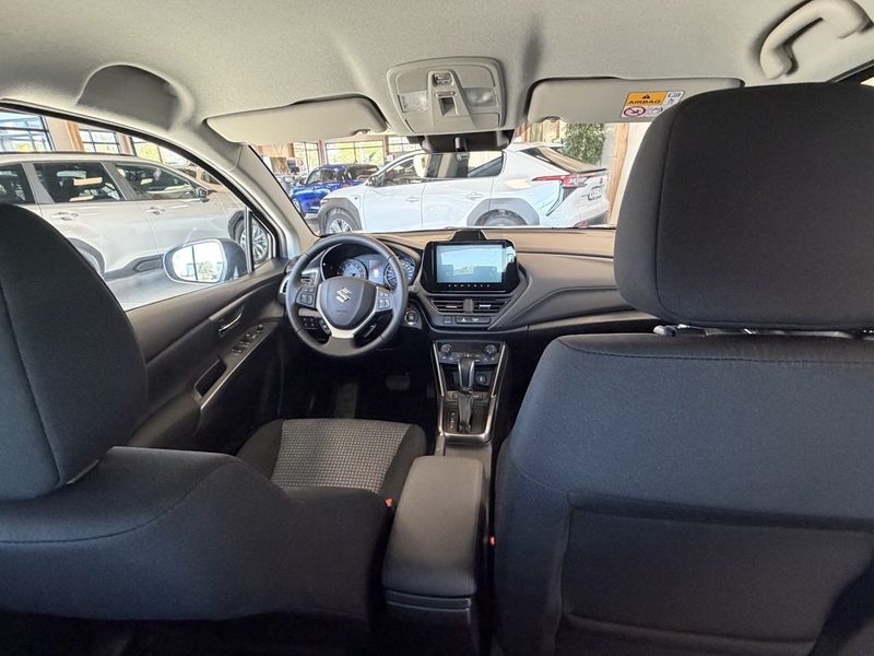Suzuki S-CROSS bild 11