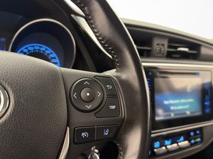 Toyota Auris bild 16