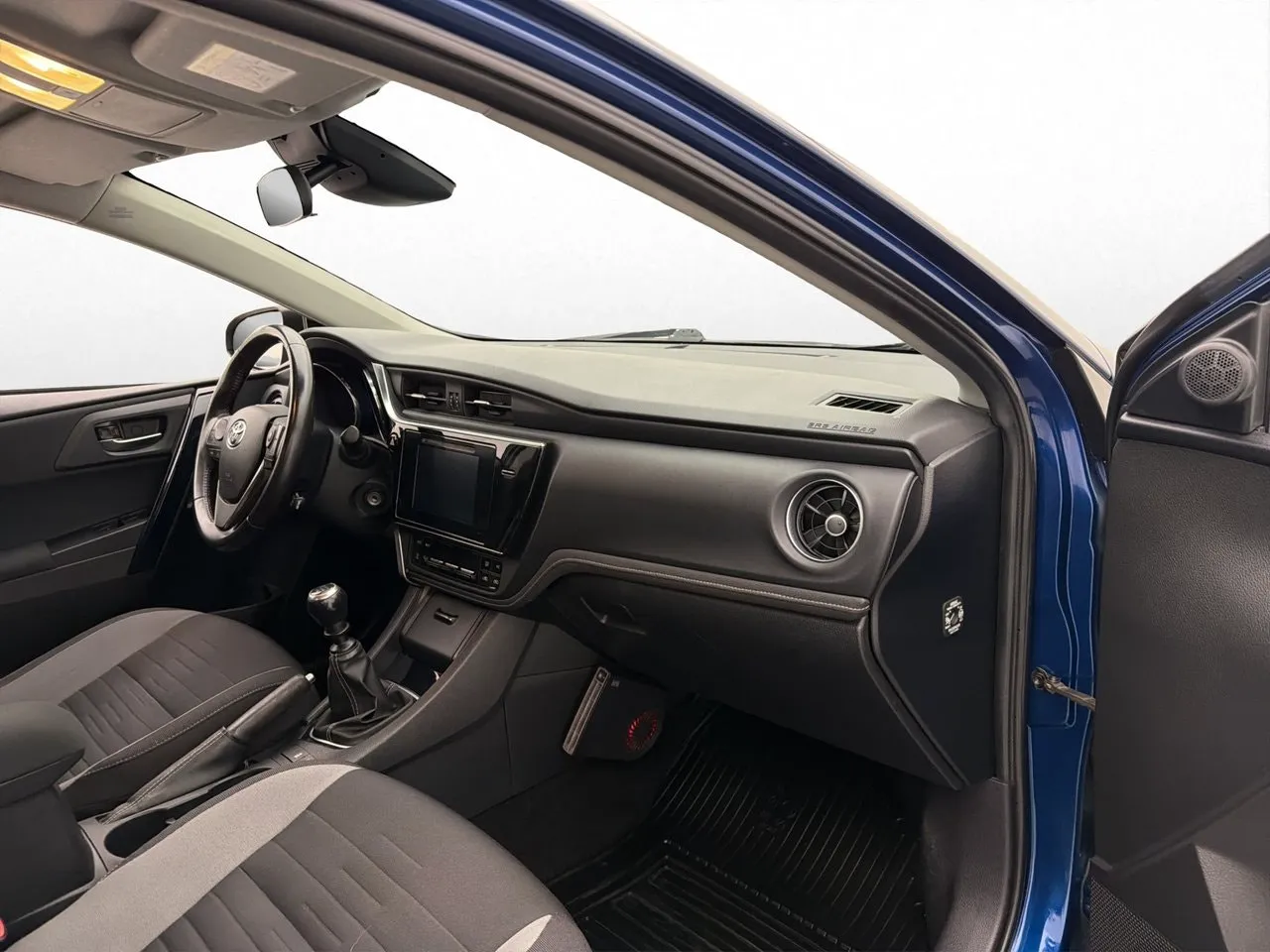 Vehicle image 21