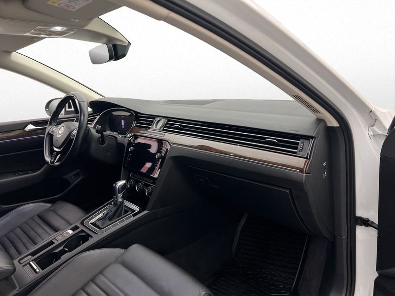 Volkswagen Passat bild 26