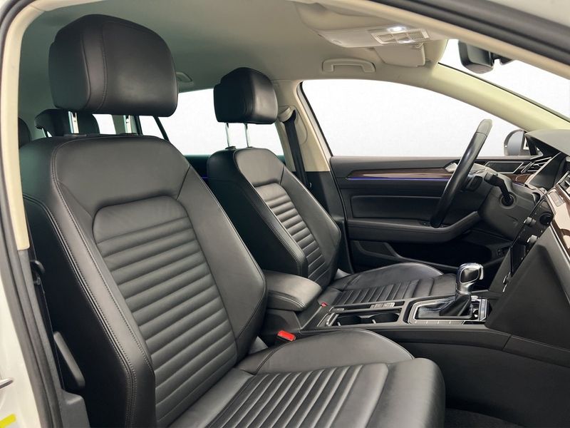 Volkswagen Passat bild 25