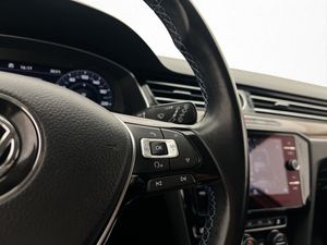 Volkswagen Passat bild 16