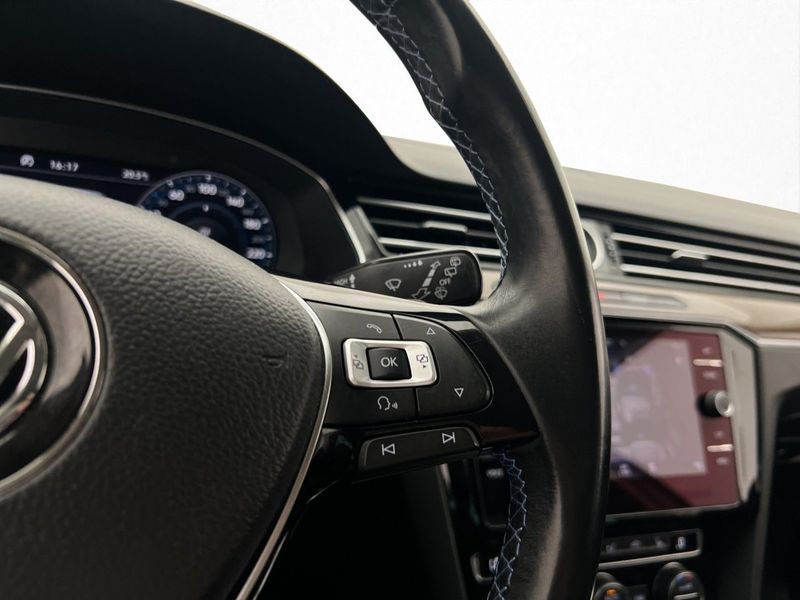 Volkswagen Passat bild 16