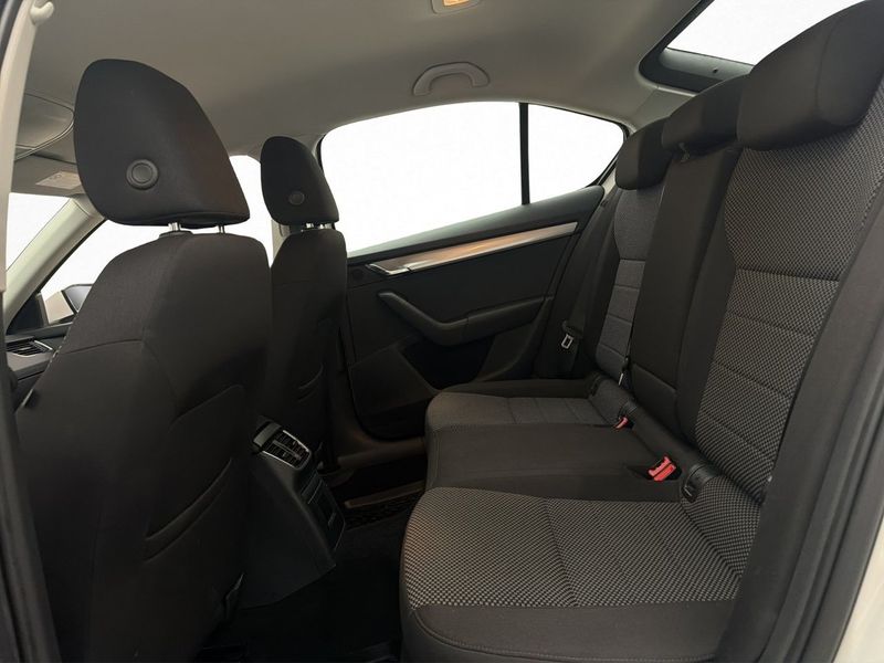 Skoda Octavia bild 17