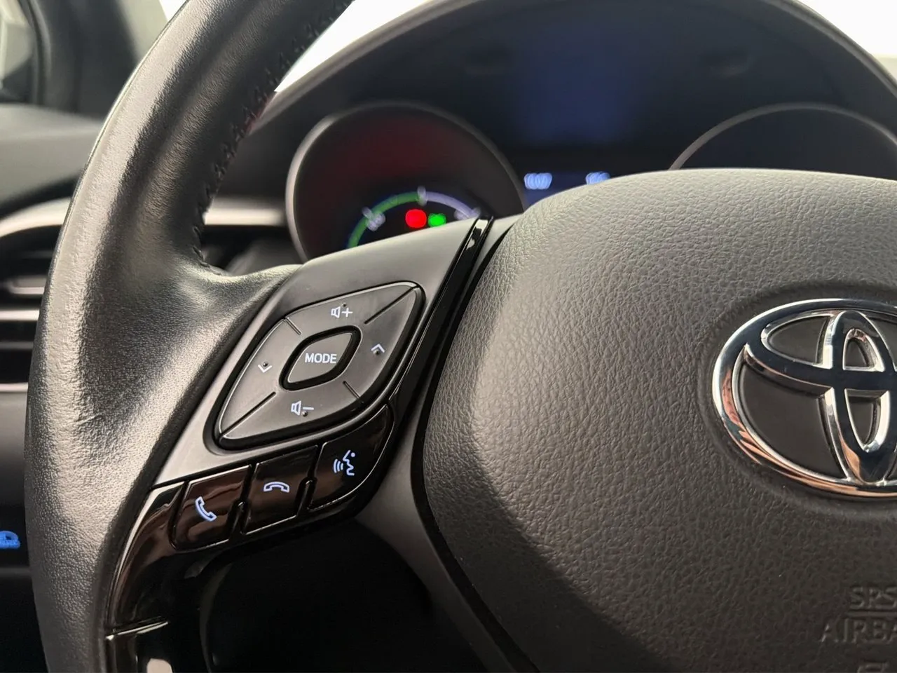 Vehicle image 22