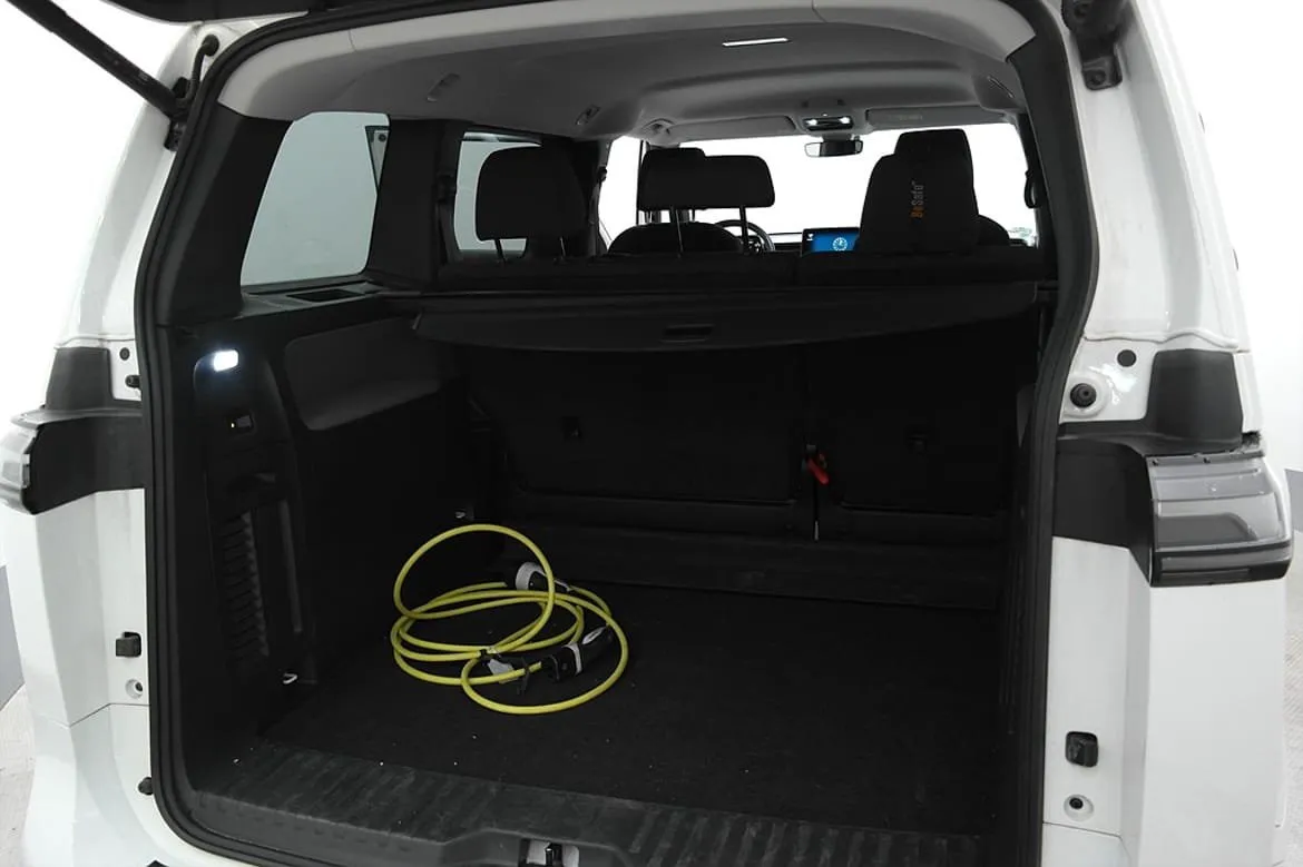 Vehicle image 20