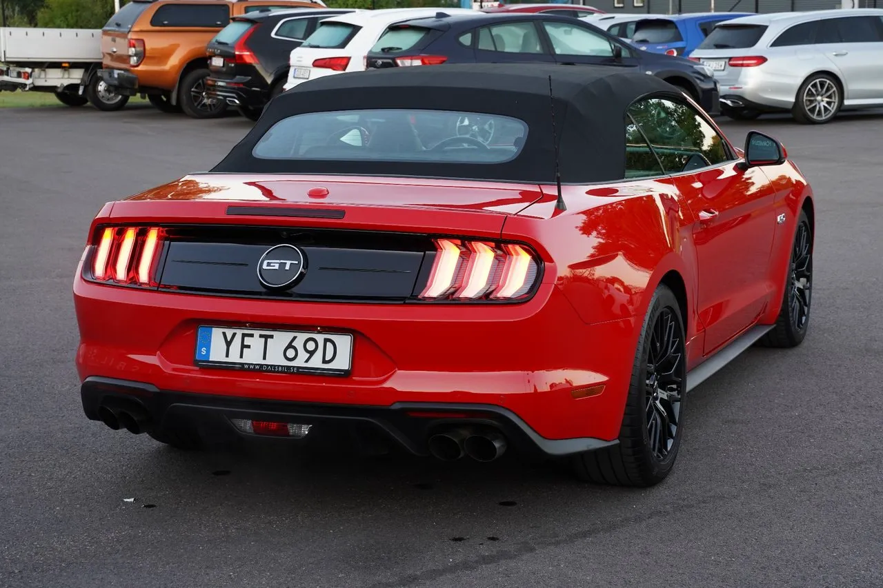 Vehicle image 24