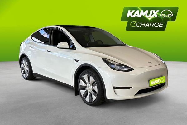 Tesla Model Y Long Range AWD Pano Läder Drag Moms 514hk - 2024