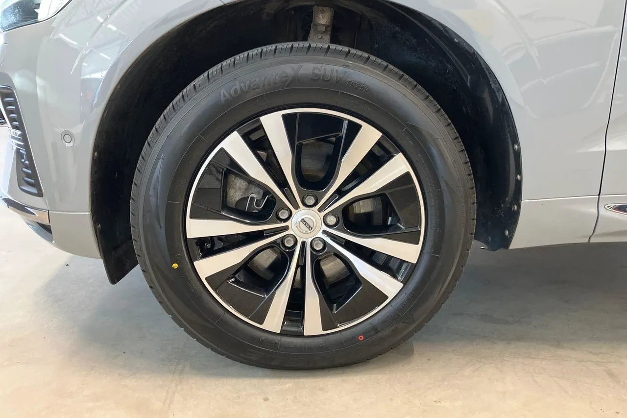 Vehicle image 22