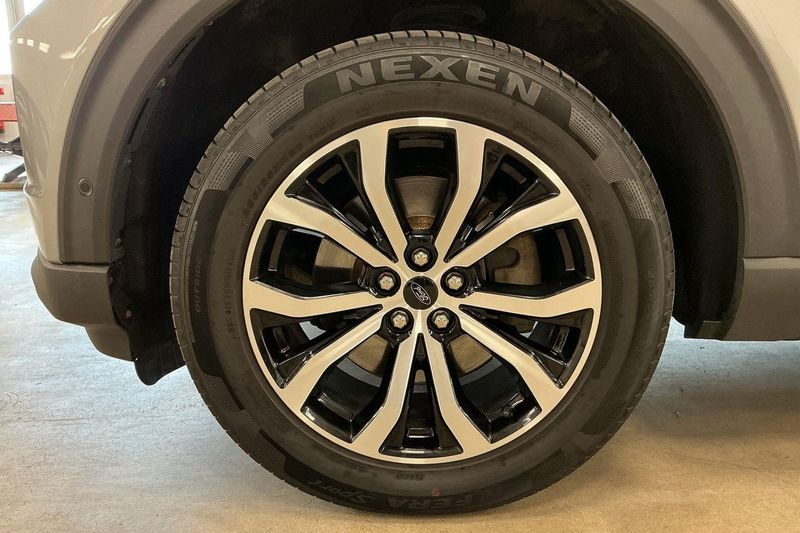 Ford Explorer bild 25