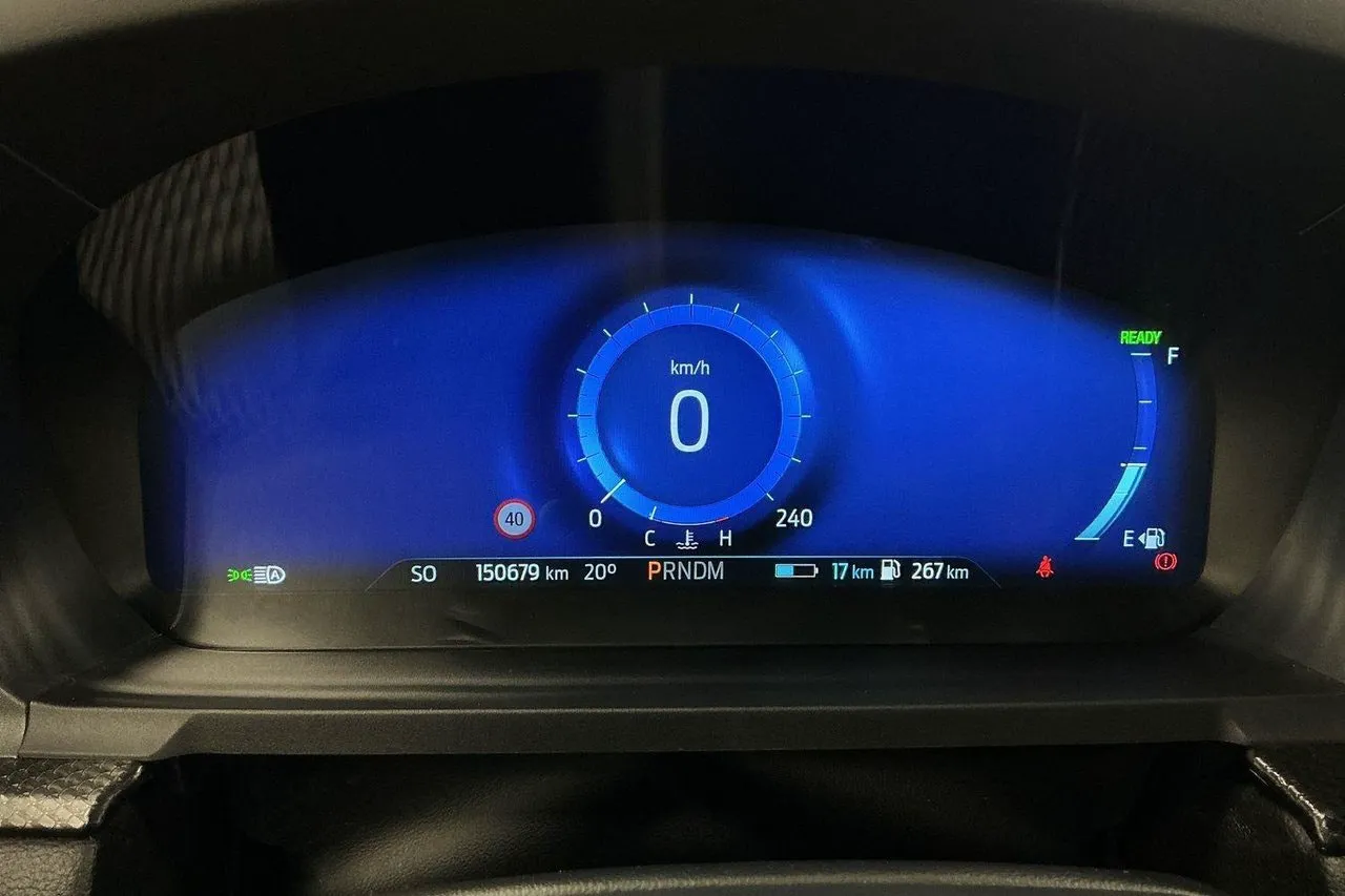 Vehicle image 15