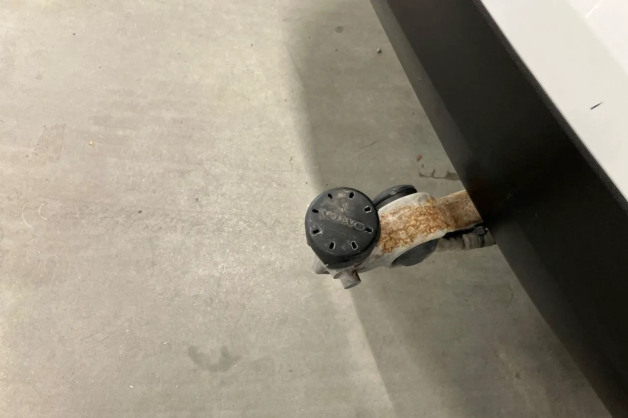 Vehicle image 21
