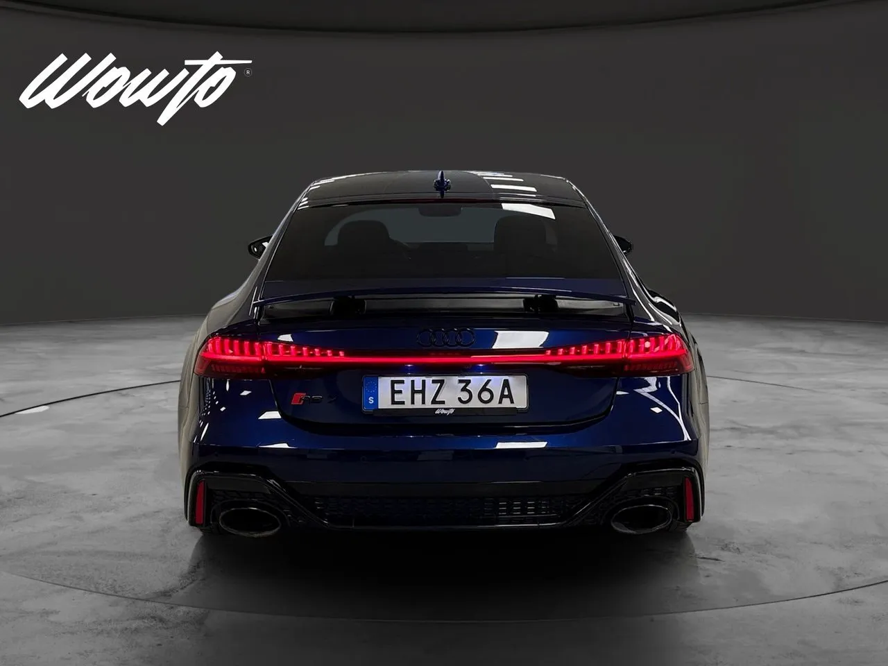 Vehicle image 4