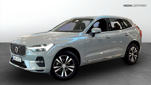 Volvo XC60 Recharge T6 AWD 350hp CORE / PANO / DRAG / - 2024