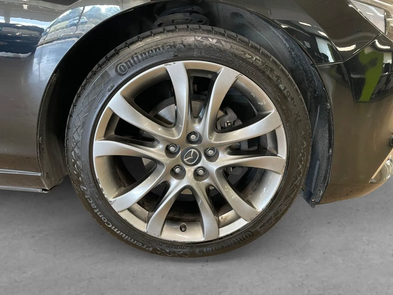 Vehicle image 7