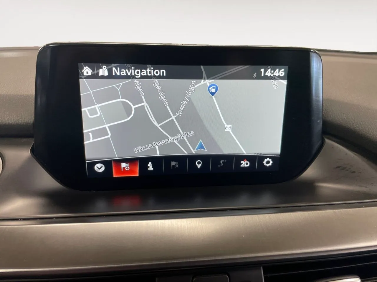 Vehicle image 18