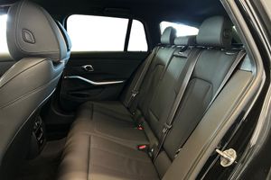 BMW 330 bild 15