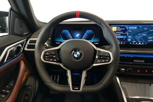 BMW i4 bild 11